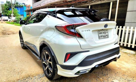 Buy Used 2016 Toyota C-HR in Dhaka, Dhaka Buy Used 2016 Toyota C-HR in Dhaka, Dhaka