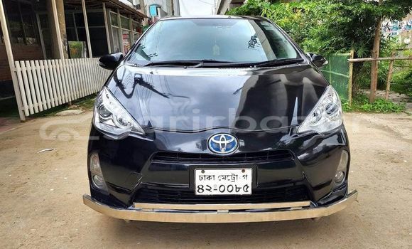 Buy Used 2020 Toyota Aqua in Dhaka, Dhaka Buy Used 2020 Toyota Aqua in Dhaka, Dhaka