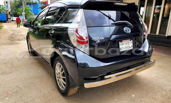 Buy Used 2020 Toyota Aqua in Dhaka, Dhaka Buy Used 2020 Toyota Aqua in Dhaka, Dhaka