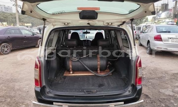 Buy Used 2020 Toyota Probox in Dhaka, Dhaka Buy Used 2020 Toyota Probox in Dhaka, Dhaka