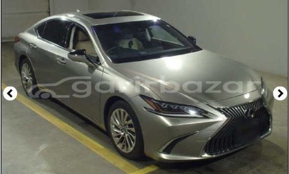 Buy Used 2019 Lexus ES 300 in Dhaka, Dhaka Buy Used 2019 Lexus ES 300 in Dhaka, Dhaka