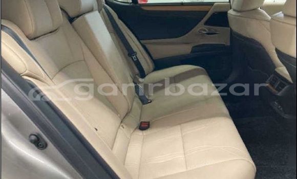 Buy Used 2019 Lexus ES 300 in Dhaka, Dhaka Buy Used 2019 Lexus ES 300 in Dhaka, Dhaka