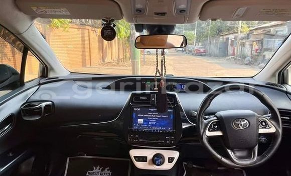 কেনা ব্যবহৃত Toyota prius White গাড়ী মধ্যে ঢাকা মধ্যে Dhaka কেনা ব্যবহৃত Toyota prius White গাড়ী মধ্যে ঢাকা মধ্যে Dhaka