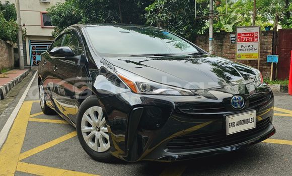 Buy Import 2019 Toyota prius s led in Dhaka, Dhaka Buy Import 2019 Toyota prius s led in Dhaka, Dhaka