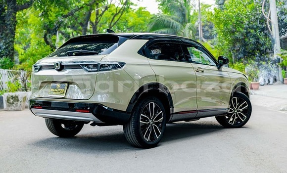 Buy Used 2021 Honda Vezel in Dhaka, Dhaka Buy Used 2021 Honda Vezel in Dhaka, Dhaka