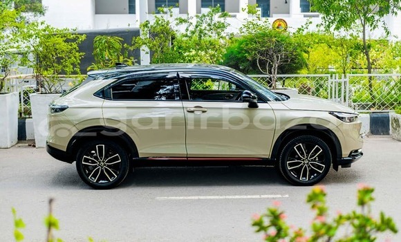 Buy Used 2021 Honda Vezel in Dhaka, Dhaka Buy Used 2021 Honda Vezel in Dhaka, Dhaka