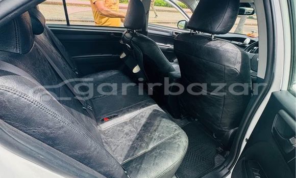 কেনা ব্যবহৃত Toyota axio White গাড়ী মধ্যে ঢাকা মধ্যে Dhaka কেনা ব্যবহৃত Toyota axio White গাড়ী মধ্যে ঢাকা মধ্যে Dhaka