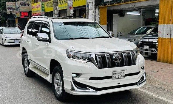 কেনা ব্যবহৃত Toyota land cruiser-prado White গাড়ী মধ্যে ঢাকা মধ্যে Dhaka কেনা ব্যবহৃত Toyota land cruiser-prado White গাড়ী মধ্যে ঢাকা মধ্যে Dhaka