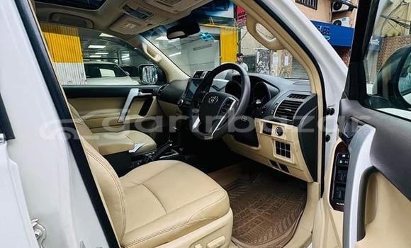 কেনা ব্যবহৃত Toyota land cruiser-prado White গাড়ী মধ্যে ঢাকা মধ্যে Dhaka কেনা ব্যবহৃত Toyota land cruiser-prado White গাড়ী মধ্যে ঢাকা মধ্যে Dhaka