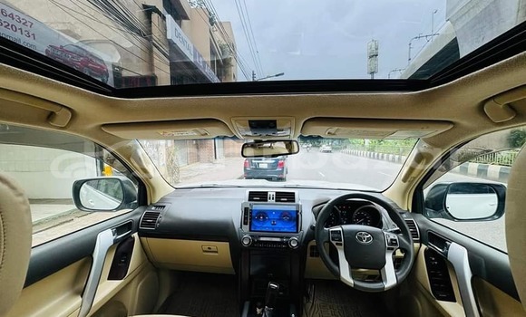 কেনা ব্যবহৃত Toyota land cruiser-prado White গাড়ী মধ্যে ঢাকা মধ্যে Dhaka কেনা ব্যবহৃত Toyota land cruiser-prado White গাড়ী মধ্যে ঢাকা মধ্যে Dhaka