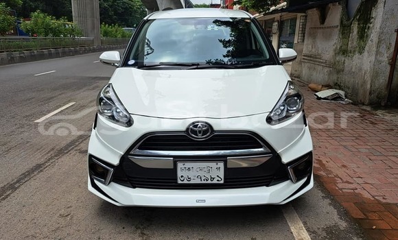 Buy Used 2019 Toyota Sienta in Dhaka, Dhaka Buy Used 2019 Toyota Sienta in Dhaka, Dhaka