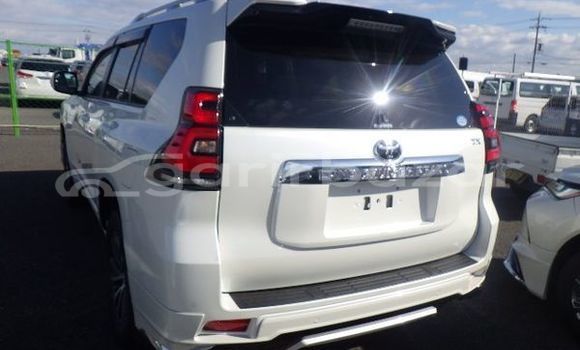 Buy Used 2020 Toyota Land Cruiser in Dhaka, Dhaka Buy Used 2020 Toyota Land Cruiser in Dhaka, Dhaka