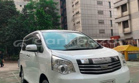 কেনা ব্যবহৃত Toyota Noah White গাড়ী মধ্যে ঢাকা মধ্যে Dhaka কেনা ব্যবহৃত Toyota Noah White গাড়ী মধ্যে ঢাকা মধ্যে Dhaka