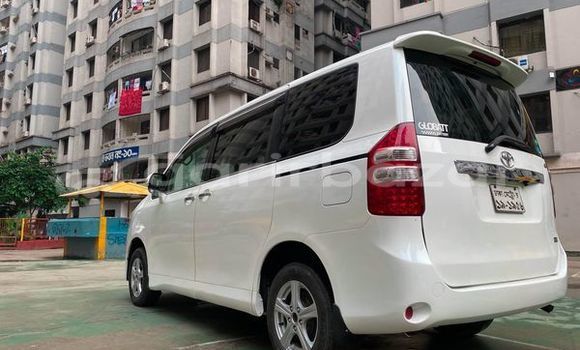 কেনা ব্যবহৃত Toyota Noah White গাড়ী মধ্যে ঢাকা মধ্যে Dhaka কেনা ব্যবহৃত Toyota Noah White গাড়ী মধ্যে ঢাকা মধ্যে Dhaka