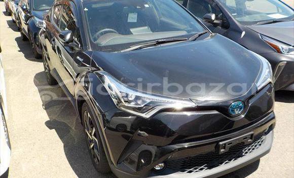 Buy Used 2019 Toyota C-HR in Dhaka, Dhaka Buy Used 2019 Toyota C-HR in Dhaka, Dhaka
