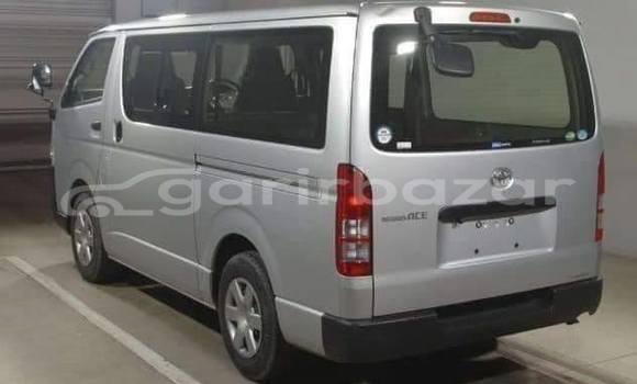 Buy Used 2021 Toyota Hiace in Bagerhat, Khulna Buy Used 2021 Toyota Hiace in Bagerhat, Khulna