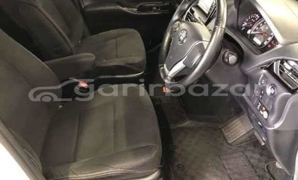 Buy Used 2019 Toyota Esquire in Dhaka, Dhaka Buy Used 2019 Toyota Esquire in Dhaka, Dhaka