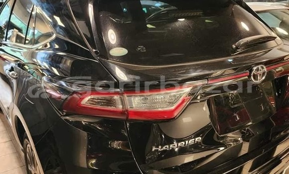 Buy Used 2021 Toyota Harrier in Dhaka, Dhaka Buy Used 2021 Toyota Harrier in Dhaka, Dhaka