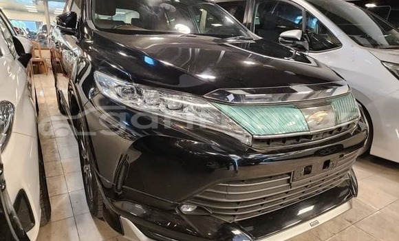 Buy Used 2021 Toyota Harrier in Dhaka, Dhaka Buy Used 2021 Toyota Harrier in Dhaka, Dhaka
