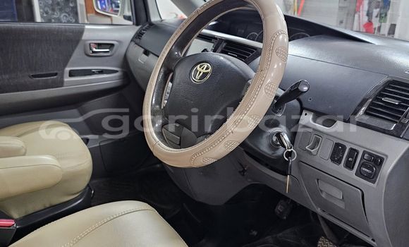 Buy Used 2019 Toyota X Noah in Dhaka, Dhaka Buy Used 2019 Toyota X Noah in Dhaka, Dhaka