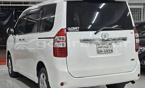 Buy Used 2020 Toyota X Noah in Dhaka, Dhaka Buy Used 2020 Toyota X Noah in Dhaka, Dhaka