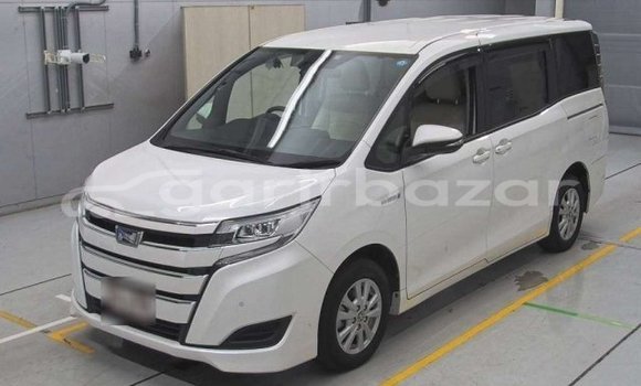Buy Used 2021 Toyota Noah in Dhaka, Dhaka Buy Used 2021 Toyota Noah in Dhaka, Dhaka