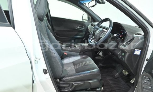 Buy Used 2019 Honda Vezel in Dhaka, Dhaka Buy Used 2019 Honda Vezel in Dhaka, Dhaka