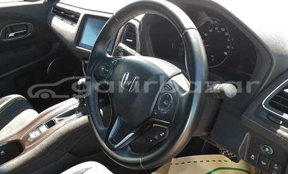 Buy Used 2019 Honda Vezel in Dhaka, Dhaka Buy Used 2019 Honda Vezel in Dhaka, Dhaka