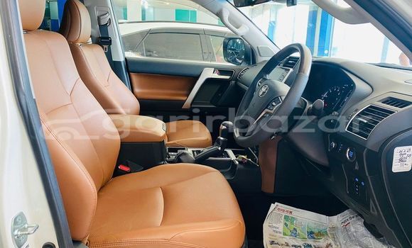 Buy Used 2021 Toyota land cruiser-prado in Dhaka, Dhaka Buy Used 2021 Toyota land cruiser-prado in Dhaka, Dhaka