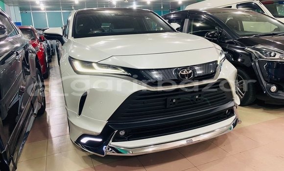 Buy Used 2019 Toyota Harrier in Dhaka, Dhaka Buy Used 2019 Toyota Harrier in Dhaka, Dhaka