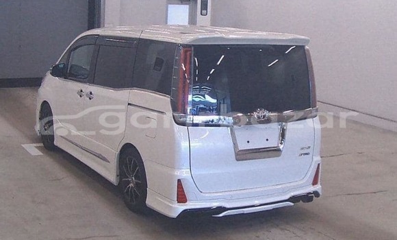 কেনা ব্যবহৃত Toyota Noah White গাড়ী মধ্যে ঢাকা মধ্যে Dhaka কেনা ব্যবহৃত Toyota Noah White গাড়ী মধ্যে ঢাকা মধ্যে Dhaka