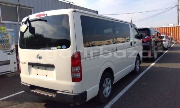 কেনা ব্যবহৃত Toyota Hiace White গাড়ী মধ্যে ঢাকা মধ্যে Dhaka কেনা ব্যবহৃত Toyota Hiace White গাড়ী মধ্যে ঢাকা মধ্যে Dhaka