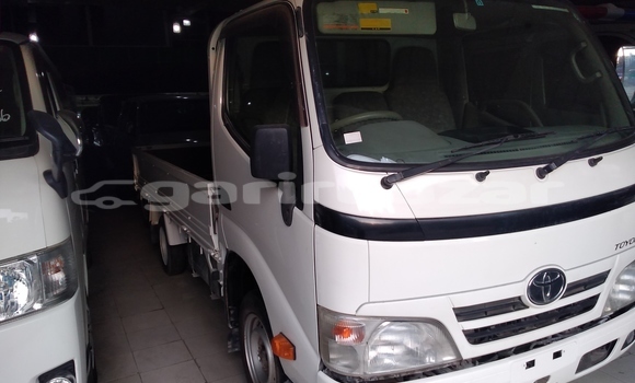 Buy Import 2012 Toyota Dyna in Dhaka, Dhaka Buy Import 2012 Toyota Dyna in Dhaka, Dhaka