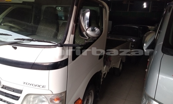 Buy Import 2012 Toyota Dyna in Dhaka, Dhaka Buy Import 2012 Toyota Dyna in Dhaka, Dhaka