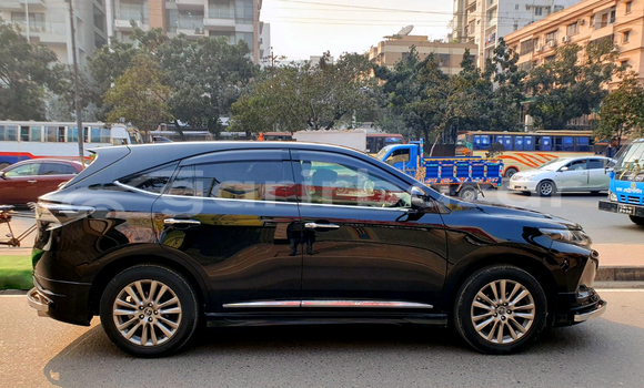 Buy Used 2020 Toyota Harrier in Badarganj, Rangpur Buy Used 2020 Toyota Harrier in Badarganj, Rangpur
