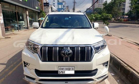Buy Used 2021 Toyota Land Cruiser in Dhaka, Dhaka Buy Used 2021 Toyota Land Cruiser in Dhaka, Dhaka