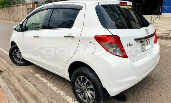 Buy Used 2020 Toyota Vitz in Dhaka, Dhaka Buy Used 2020 Toyota Vitz in Dhaka, Dhaka