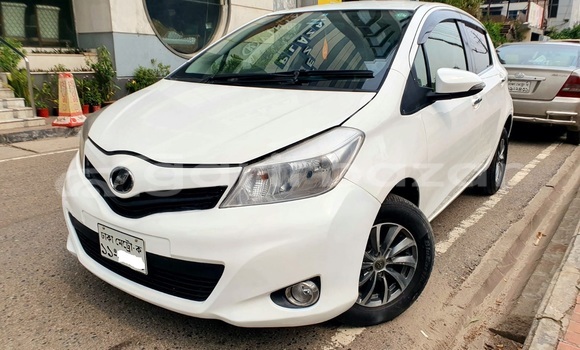 কেনা ব্যবহৃত Toyota Vitz White গাড়ী মধ্যে ঢাকা মধ্যে Dhaka কেনা ব্যবহৃত Toyota Vitz White গাড়ী মধ্যে ঢাকা মধ্যে Dhaka