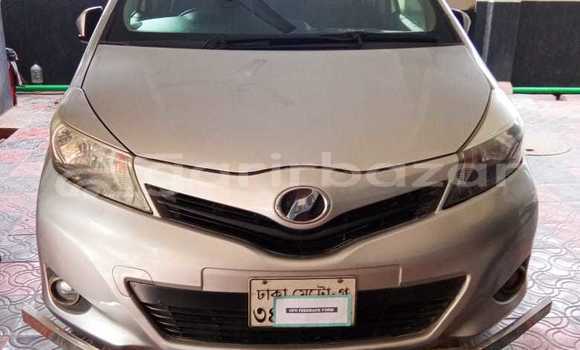 Buy Used 2012 Toyota Vitz in Narayanganj, Narayanganj Buy Used 2012 Toyota Vitz in Narayanganj, Narayanganj
