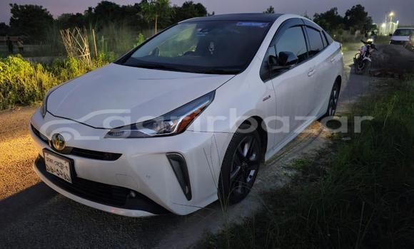 Buy Used 2019 Toyota prius in Dhaka, Dhaka Buy Used 2019 Toyota prius in Dhaka, Dhaka