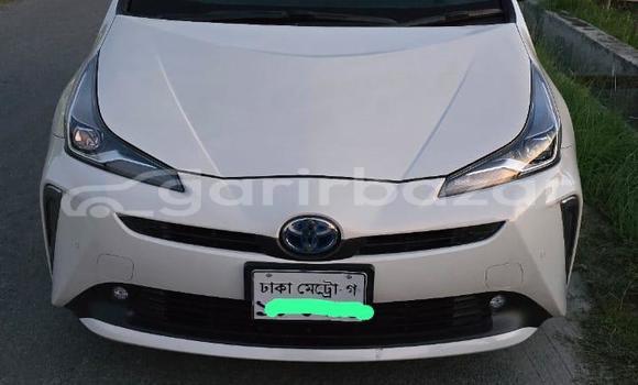 Buy Used 2019 Toyota prius in Dhaka, Dhaka Buy Used 2019 Toyota prius in Dhaka, Dhaka