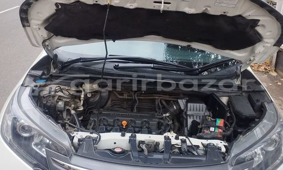 কেনা ব্যবহৃত Honda CR-V White গাড়ী মধ্যে ঢাকা মধ্যে Dhaka কেনা ব্যবহৃত Honda CR-V White গাড়ী মধ্যে ঢাকা মধ্যে Dhaka