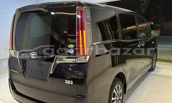 Buy Used 2019 Toyota Esquire in Dhaka, Dhaka Buy Used 2019 Toyota Esquire in Dhaka, Dhaka