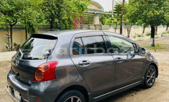 Buy Used 2009 Toyota Vitz in Dhaka, Dhaka Buy Used 2009 Toyota Vitz in Dhaka, Dhaka