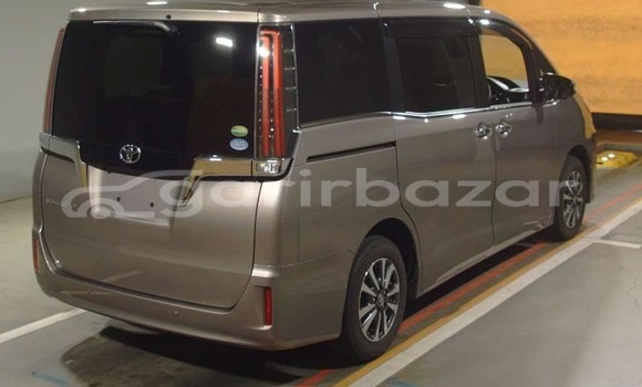 Buy Used 2019 Toyota Esquire in Dhaka, Dhaka Buy Used 2019 Toyota Esquire in Dhaka, Dhaka