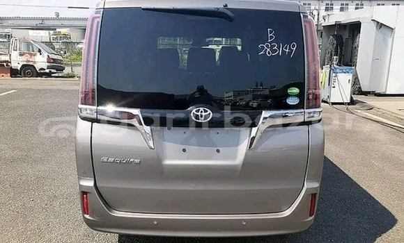 Buy Used Toyota Esquire in Baniachang, Habiganj Buy Used Toyota Esquire in Baniachang, Habiganj