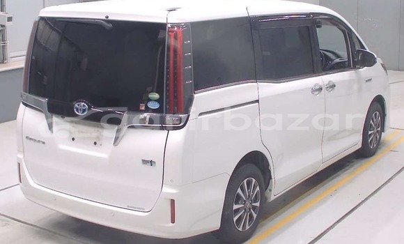 Buy Used 2020 Toyota Esquire in Dhaka, Dhaka Buy Used 2020 Toyota Esquire in Dhaka, Dhaka