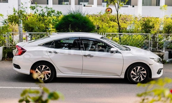 Buy Used 2019 Honda Civic in Dhaka, Dhaka Buy Used 2019 Honda Civic in Dhaka, Dhaka