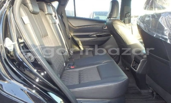 Buy Used 2019 Toyota Harrier in Dhaka, Dhaka Buy Used 2019 Toyota Harrier in Dhaka, Dhaka