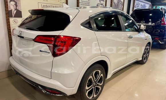 Buy Used 2020 Honda Vezel in Dhaka, Dhaka Buy Used 2020 Honda Vezel in Dhaka, Dhaka